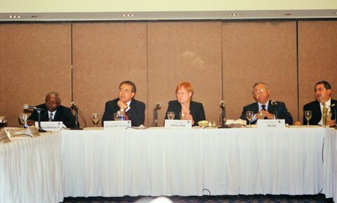 On occasion of UN Summit, Heads of State and Government hold informal discussions under auspices of SI