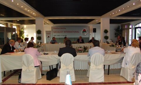 Socialist International Presidium calls on all parties to end violence in the Middle East and to resume the path to negotiations