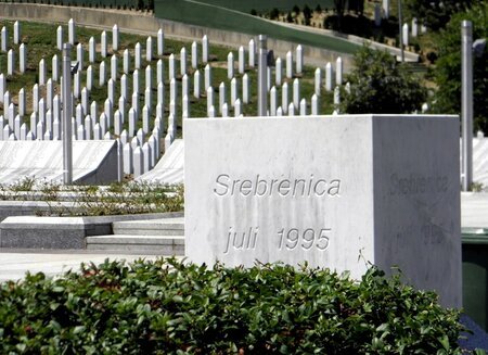 Srebrenica - SI marks 25th anniversary